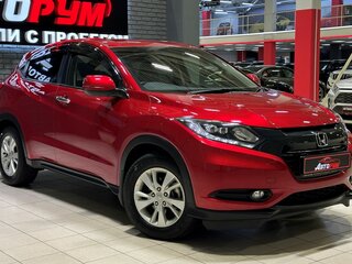 2017 Honda Vezel I, красный, 1698000 рублей, вид 4
