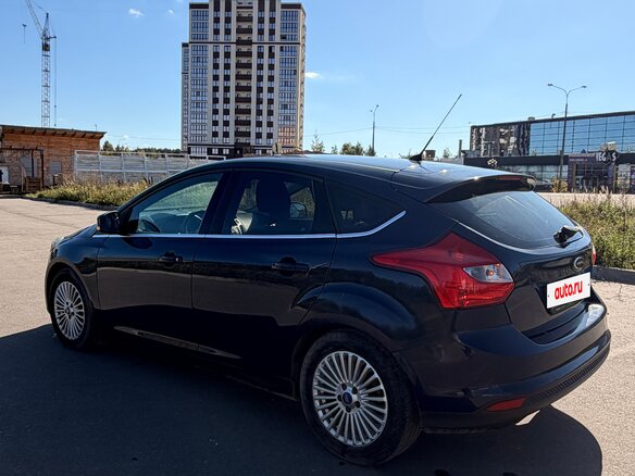2011 Ford Focus III, синий, 699999 рублей - вид 4