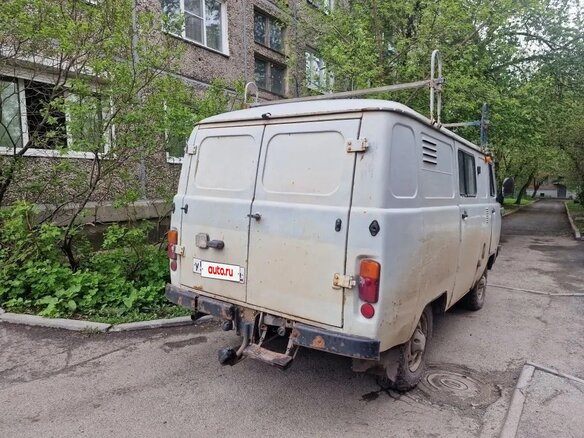2011 УАЗ 3962, серебристый, 430000 рублей - вид 2