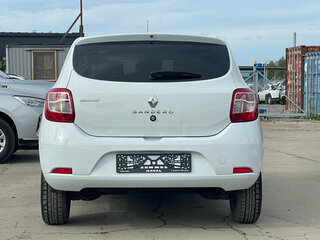 2019 Renault Sandero II Рестайлинг, белый, 910000 рублей, вид 4