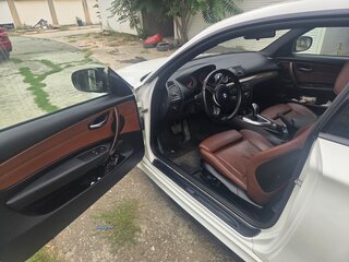 2010 BMW 1 серии 135i I (E81/E82/E87/E88) Рестайлинг, белый, 1850000 рублей, вид 1