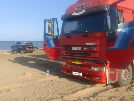 1999 Iveco EuroStar, красный, 1050000 рублей, вид 1