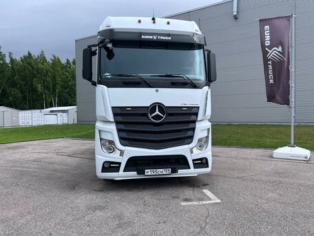2019 Mercedes-Benz Actros, белый, 6100000 рублей, вид 2