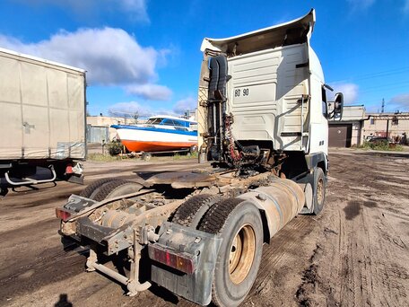 2000 Volvo FH, белый, 600000 рублей, вид 3