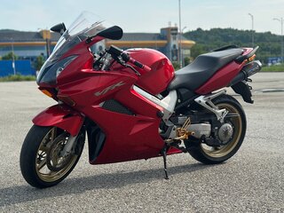 2002 Honda VFR 800, красный, 450000 рублей, вид 4