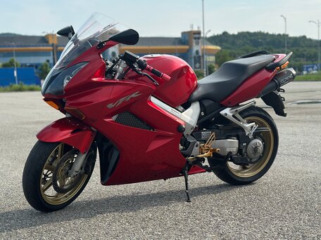 2002 Honda VFR 800, красный, 450000 рублей, вид 4