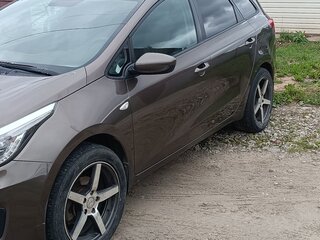2015 Kia Ceed II Рестайлинг, коричневый, 700000 рублей, вид 4