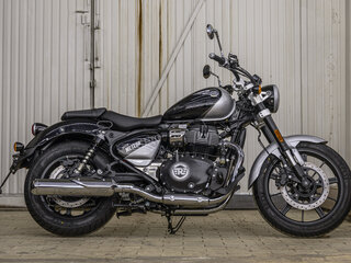 2026 Royal Enfield Super Meteor, чёрный, 764000 рублей, вид 3