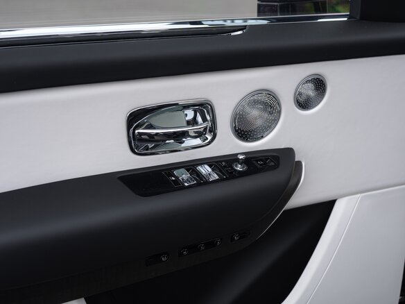 2026 Rolls-Royce Cullinan I Рестайлинг (Series II), чёрный, 63000000 рублей - вид 17