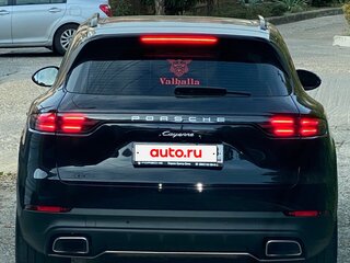 2018 Porsche Cayenne III, чёрный, 6600000 рублей, вид 5