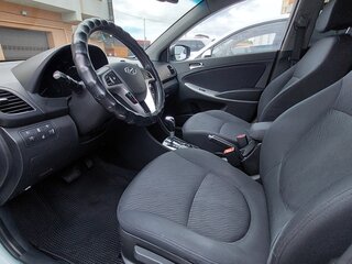 2013 Hyundai Solaris I, белый, 1165000 рублей, вид 4