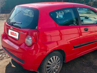 2010 Chevrolet Aveo I Рестайлинг, красный, 390000 рублей, вид 3