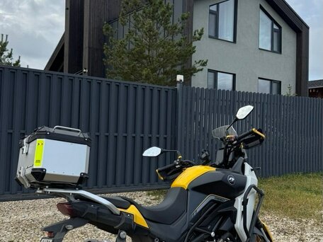 2025 QJMotor SVT 650 X, белый, 550000 рублей, вид 2