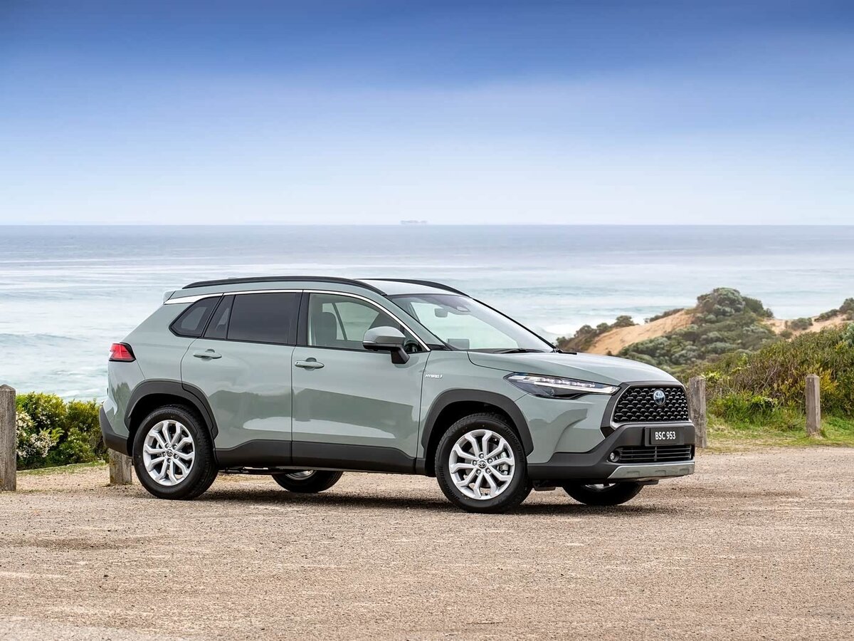 Открыть фотографии: Toyota Corolla Cross I Рестайлинг