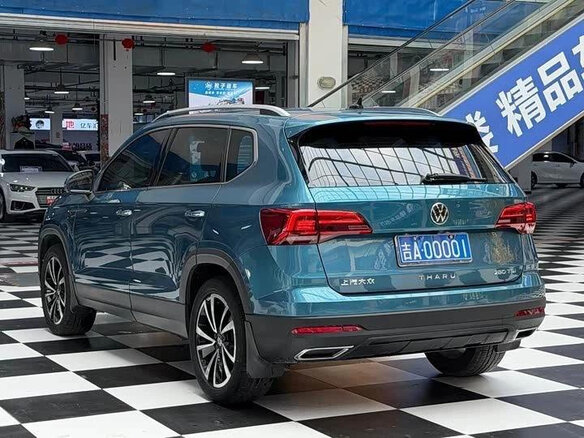 2022 Volkswagen Tharu I, голубой, 1650000 рублей - вид 3
