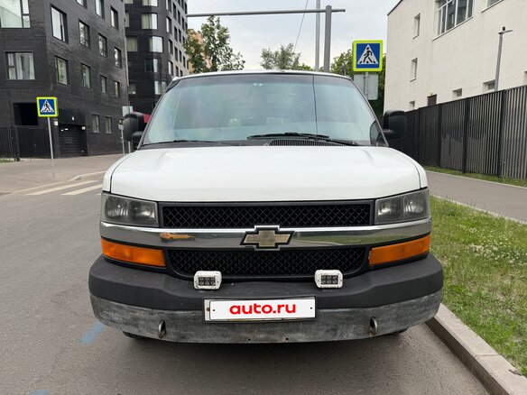 2008 Chevrolet Express II, белый, 1999000 рублей