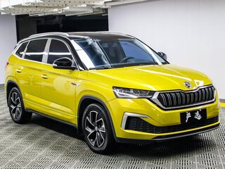 2022 Skoda Kamiq GT I (China Market), жёлтый, 1240000 рублей, вид 3