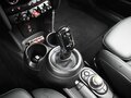 2023 Mini Hatch Cooper III (F55/F56) Рестайлинг 2, красный - вид 8