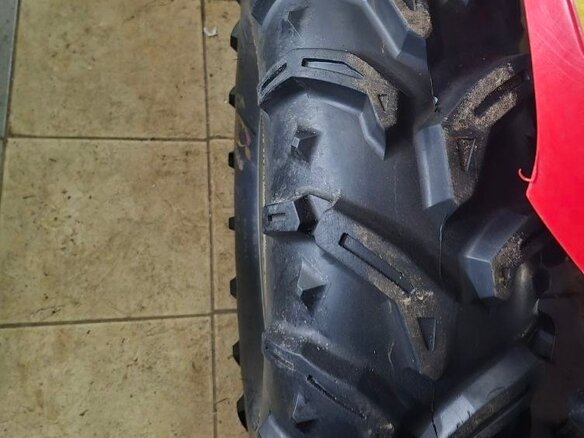 2010 Arctic Cat 700 Series, красный, 580000 рублей - вид 5