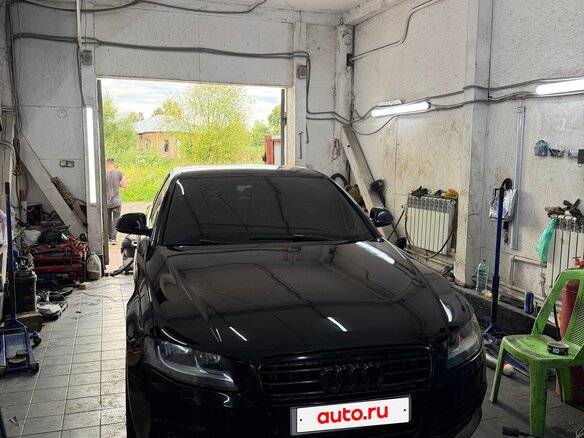 2008 Audi A4 IV (B8), чёрный, 700000 рублей - вид 2