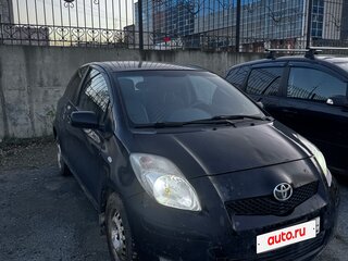 2008 Toyota Yaris II, чёрный, 350000 рублей, вид 2