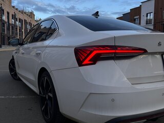 2021 Skoda Octavia IV (A8), белый, 2590000 рублей, вид 5