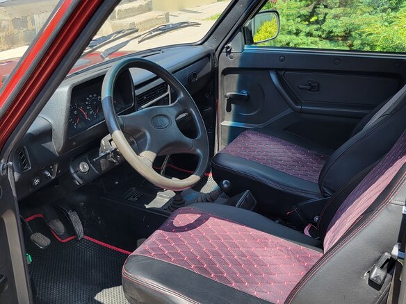 2016 Lada (ВАЗ) 2121 (4x4) I Рестайлинг, пурпурный, 560000 рублей - вид 6
