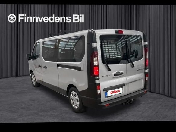 2023 Renault Trafic L2 III Рестайлинг, серебристый, 4342000 рублей - вид 1