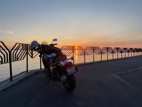 2001 Yamaha V-Max 1200, серебристый, 500000 рублей - вид 2