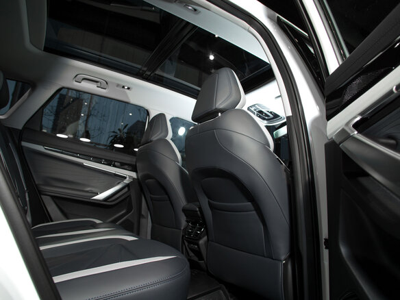 2026 Geely Atlas II, белый - вид 15