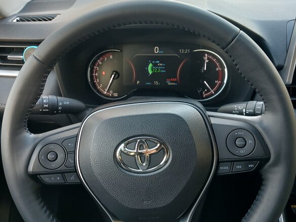 2021 Toyota RAV4 V (XA50), белый - вид 9