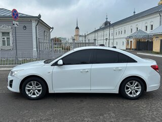 2013 Chevrolet Cruze I Рестайлинг, белый, 745000 рублей, вид 2