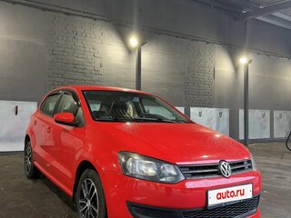 2011 Volkswagen Polo V, красный, 570000 рублей, вид 5