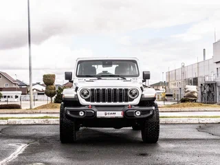 2024 Jeep Wrangler IV (JL) Рестайлинг, белый, 7650000 рублей, вид 3