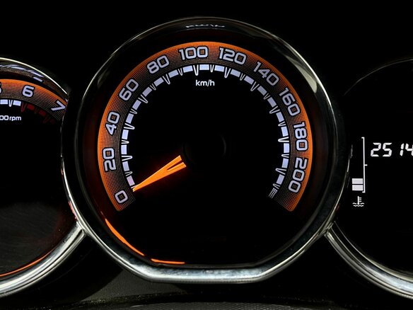 2021 Lada (ВАЗ) Largus Cross I, белый, 845000 рублей - вид 16