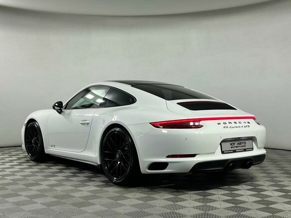 2017 Porsche 911 Carrera 4 GTS VII (991) Рестайлинг, белый, 11490000 рублей - вид 5