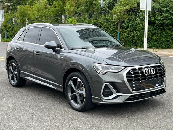 2022 Audi Q3 35 TFSI II (F3), серый, 2050000 рублей - вид 1