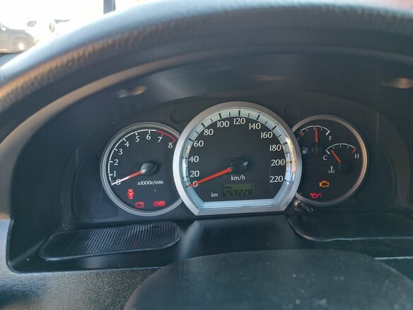 2014 Daewoo Gentra II, бежевый, 500000 рублей - вид 5