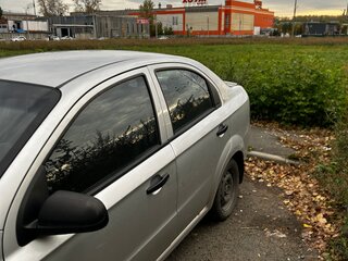 2008 Chevrolet Aveo I Рестайлинг, серебристый, 210000 рублей, вид 4