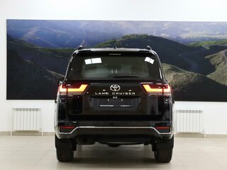 2026 Toyota Land Cruiser 300 Series, чёрный, 14450000 рублей, вид 5
