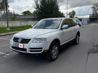 2005 Volkswagen Touareg I, белый, 700000 рублей, вид 1