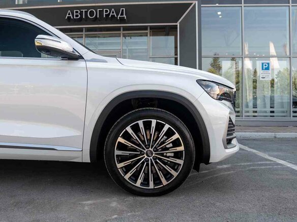 2026 Geely Monjaro I Рестайлинг, белый - вид 7