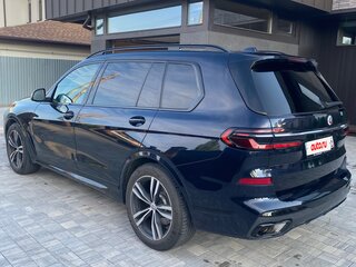 2022 BMW X7 40d I (G07) Рестайлинг, чёрный, 11100000 рублей, вид 5