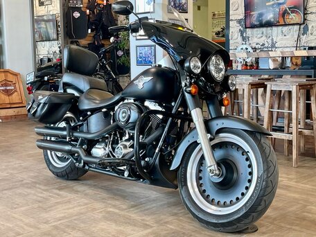 2011 Harley-Davidson Fat Boy, чёрный, 1250000 рублей, вид 1