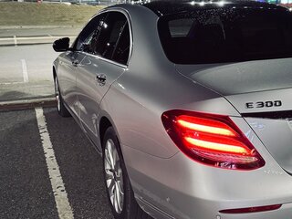 2020 Mercedes-Benz E-Класс 300 V (W213, S213, C238), серебристый, 4100000 рублей, вид 1
