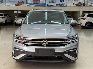 2023 Volkswagen Tiguan L II Рестайлинг (China Market), серебристый, 2651055 рублей, вид 2
