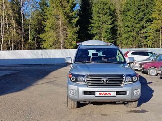 2014 Toyota Land Cruiser 200 Series Рестайлинг 1, серебристый, 4489999 рублей, вид 2