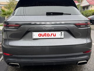 2020 Porsche Cayenne III, серый, 5300000 рублей, вид 3