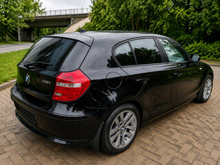 2011 BMW 1 серии 118i I (E81/E82/E87/E88) Рестайлинг, чёрный, 830000 рублей, вид 3