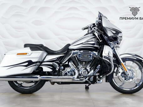 2014 Harley-Davidson CVO Street Glide, серебристый, 1599000 рублей, вид 1